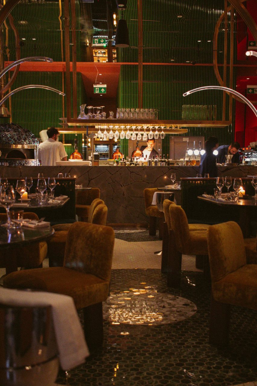 Cocktail bar
