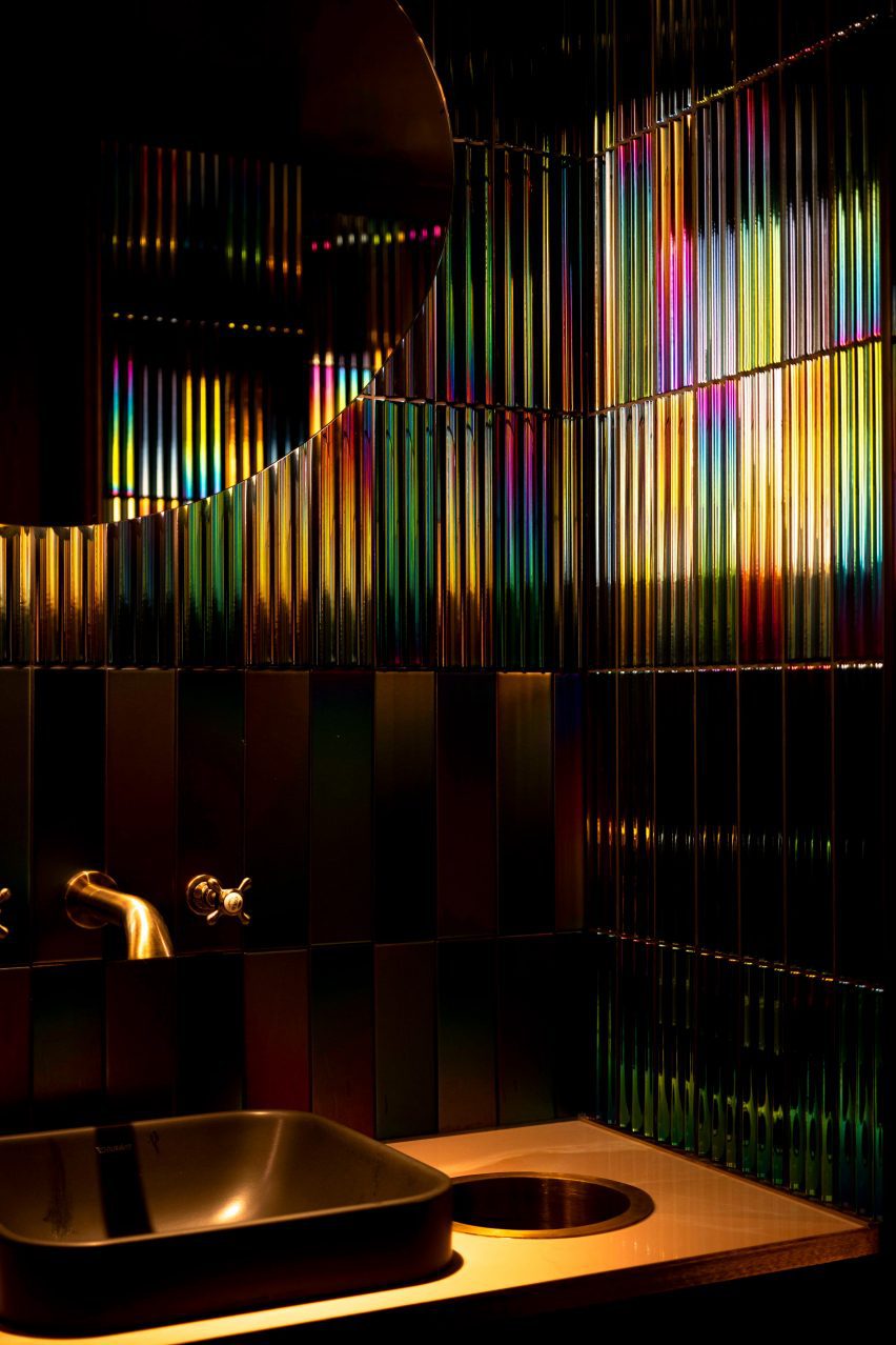 Colourful bathroom