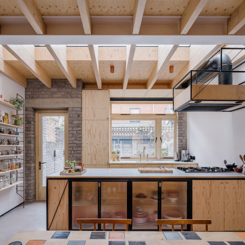 Two-Up Two-Down House by Khan Bonshek