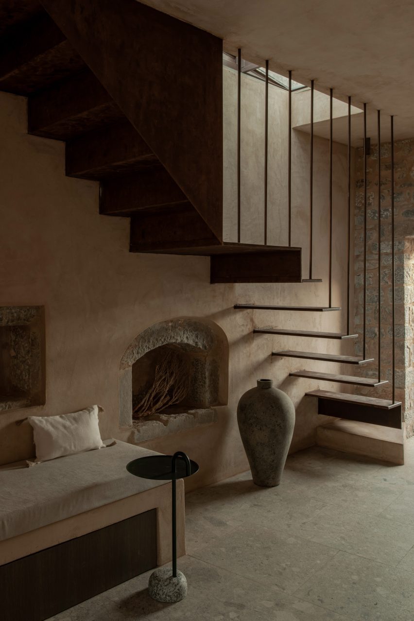 Drakoni House by Doriza Design