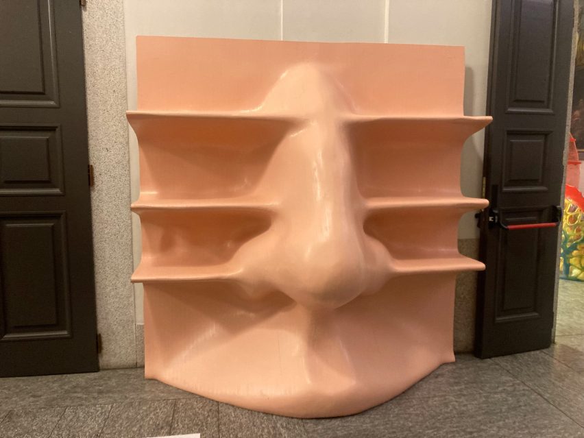 nose shelf
