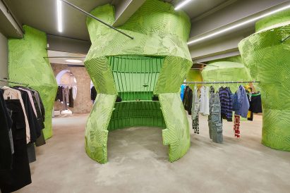 Green pillars inside LN-CC Atrium