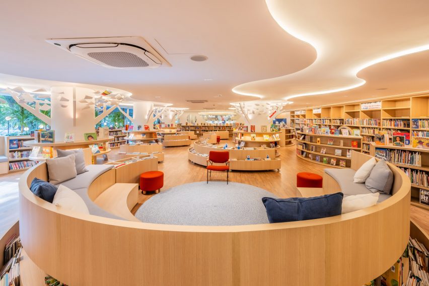 Curving bench in library