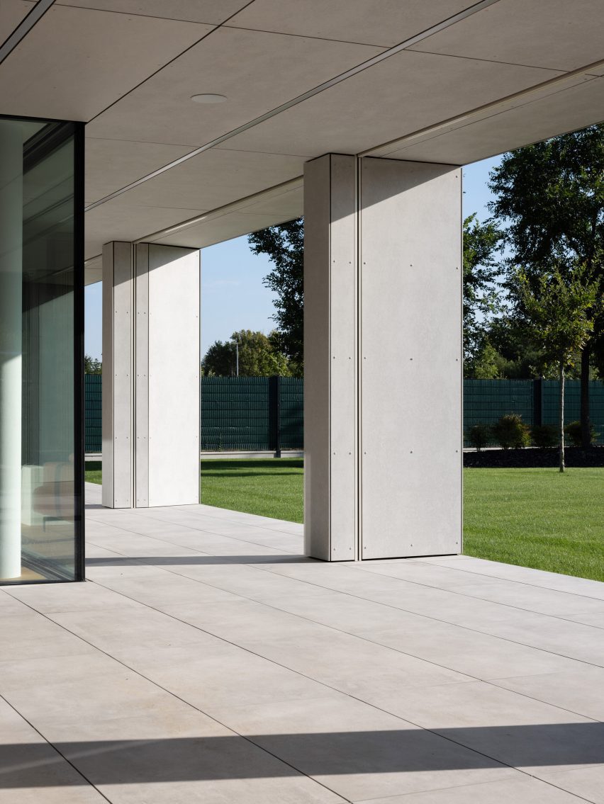 House of Grid by BEEF Architekti