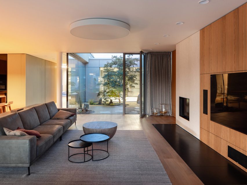 House of Grid by BEEF Architekti