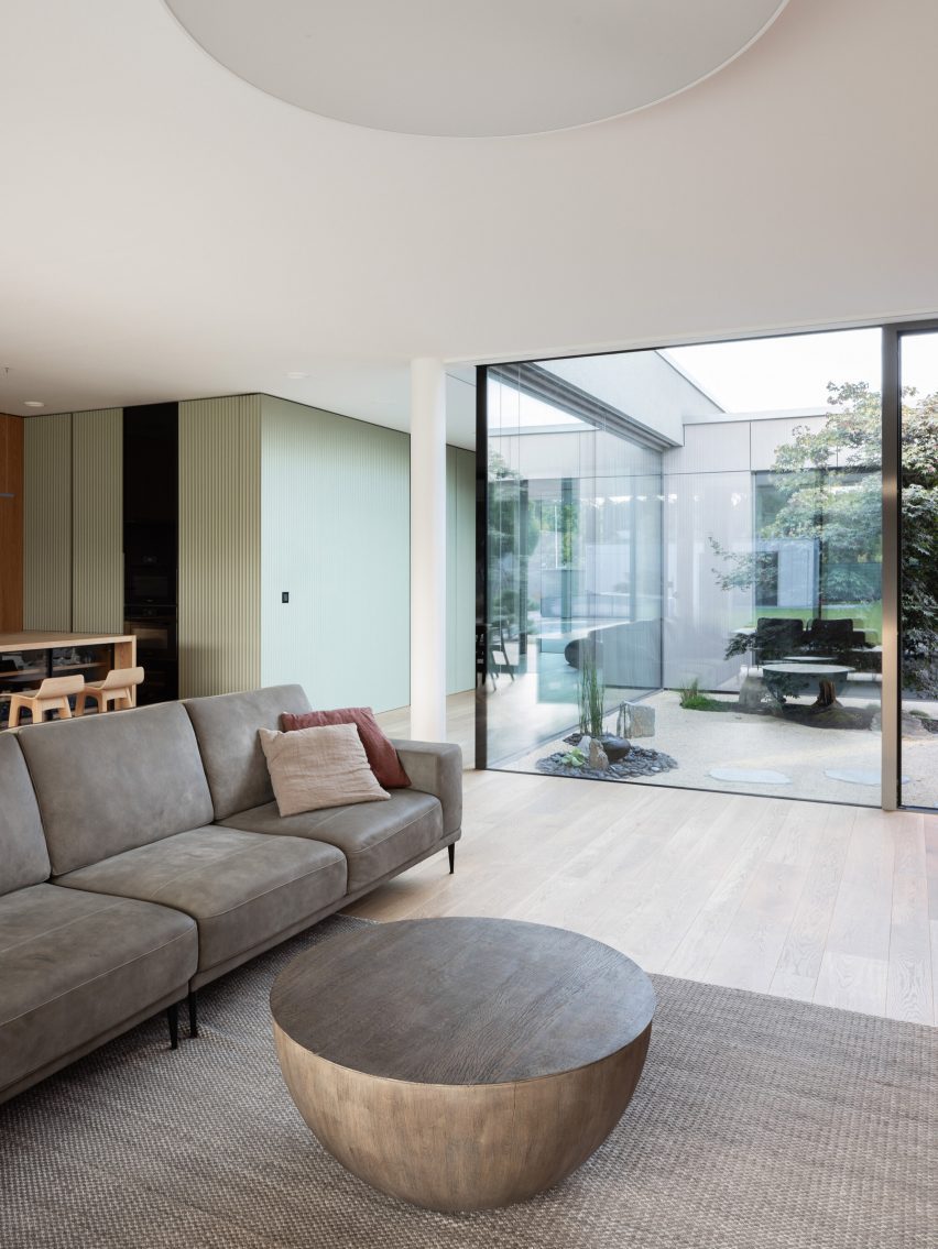 House of Grid by BEEF Architekti