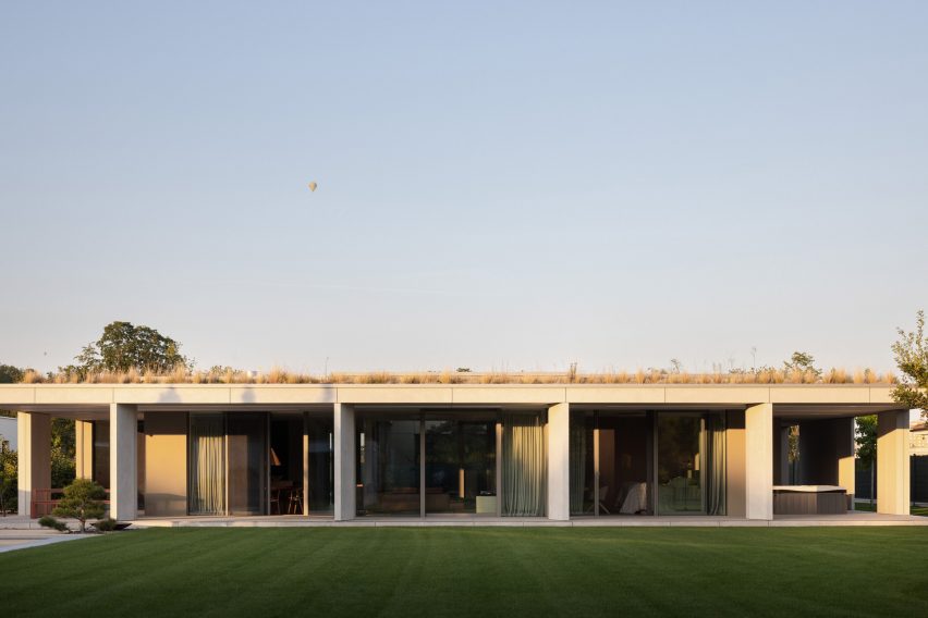 House of Grid by BEEF Architekti