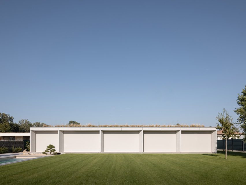 House of Grid by BEEF Architekti