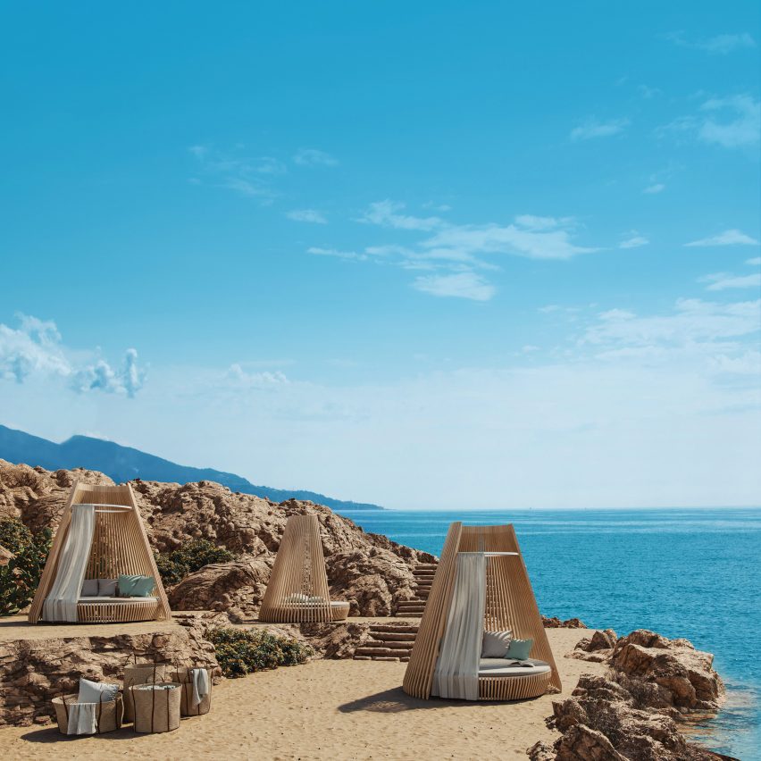 Hut lounge bed by Marco Lavit for Ethimo