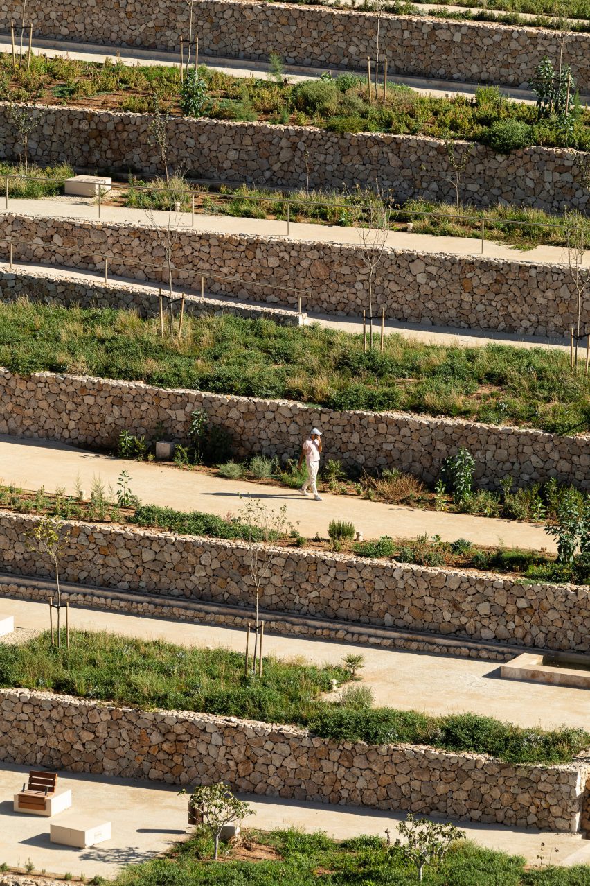 La Hoya Park by Kauh Arquitectura