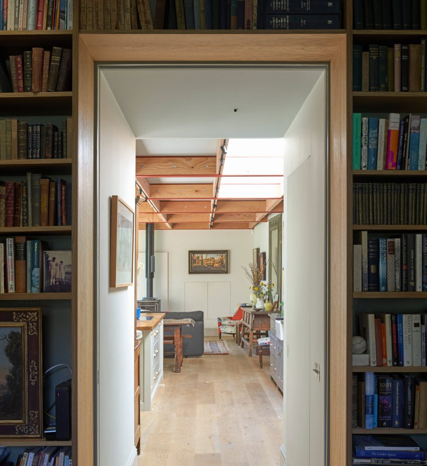 Love Walk II by Knox Bhavan Architects