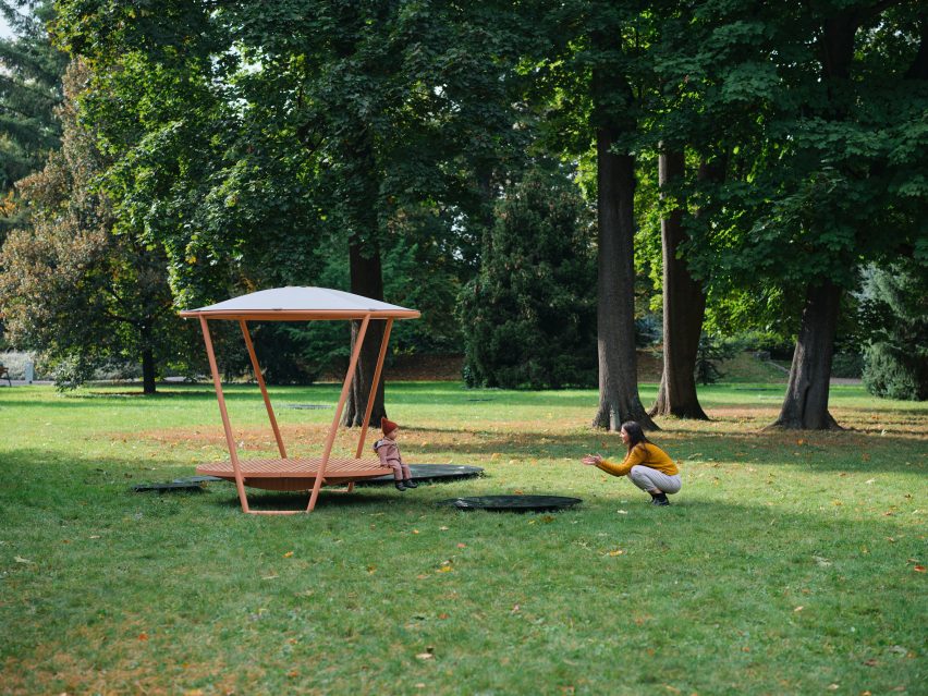 Mmcité UFO shelter