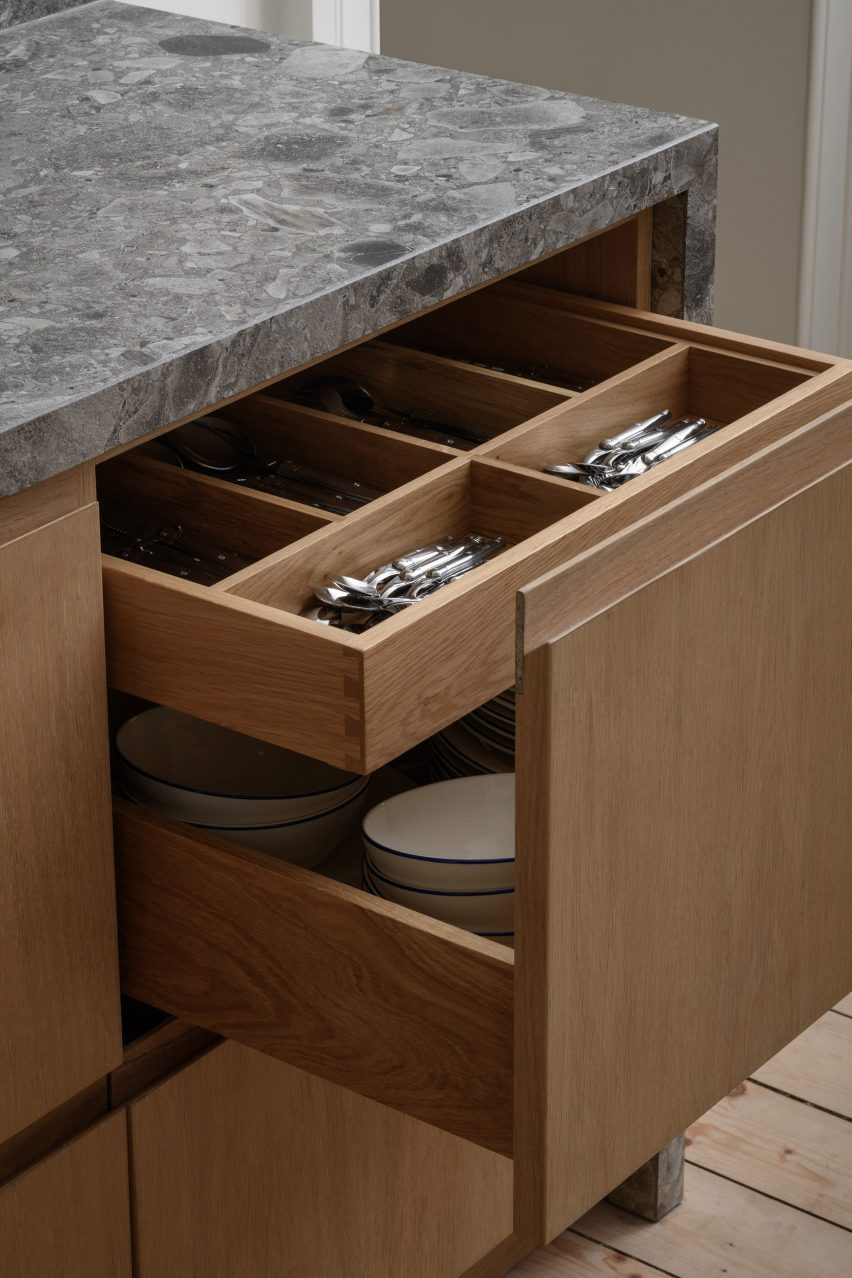 Kitchen interior of New Town Residence in Edinburgh by Luke McClelland