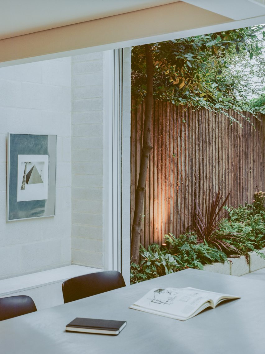 Oasis house by Unknown Works