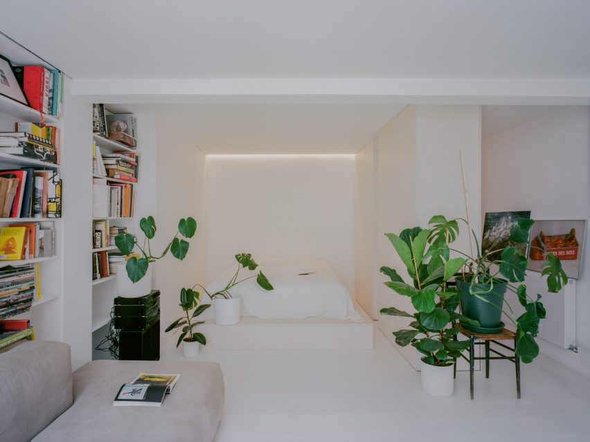 Oasis house by Unknown Works