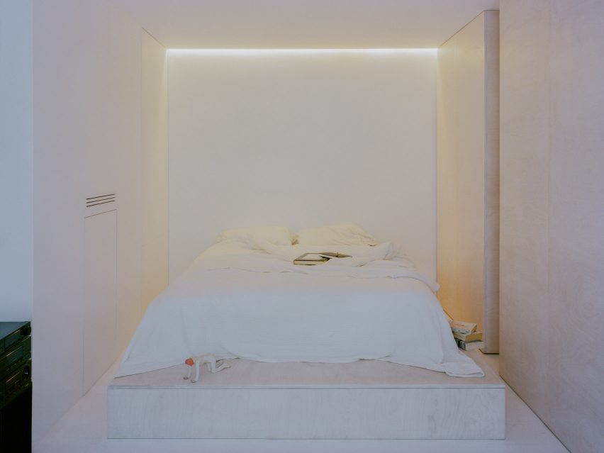 Oasis house by Unknown Works