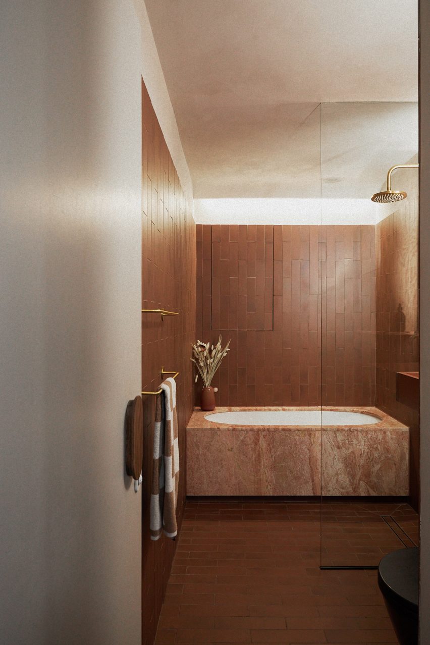 Plaster House by Sonn