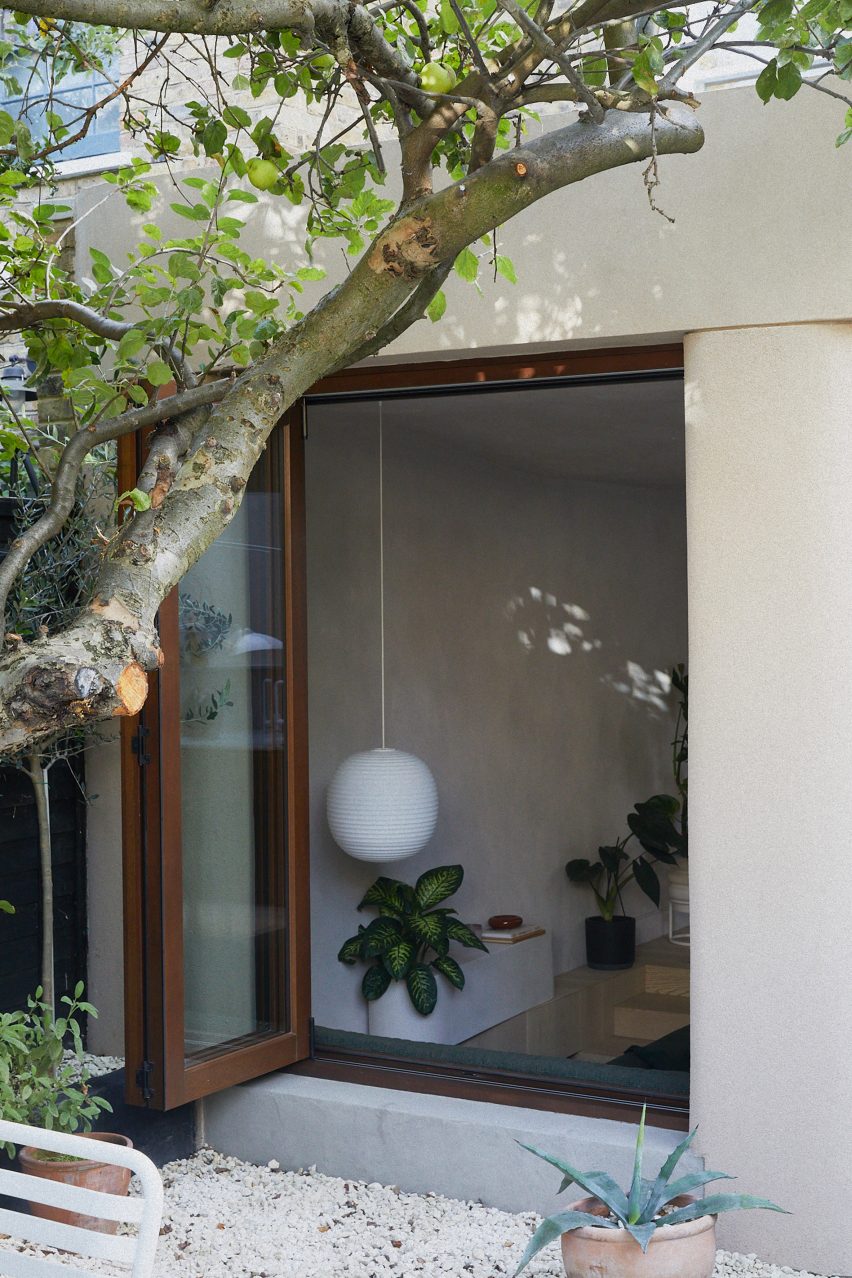 Plaster House by Sonn