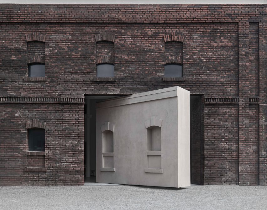 PLATO Contemporary Art Gallery by KWK Promes