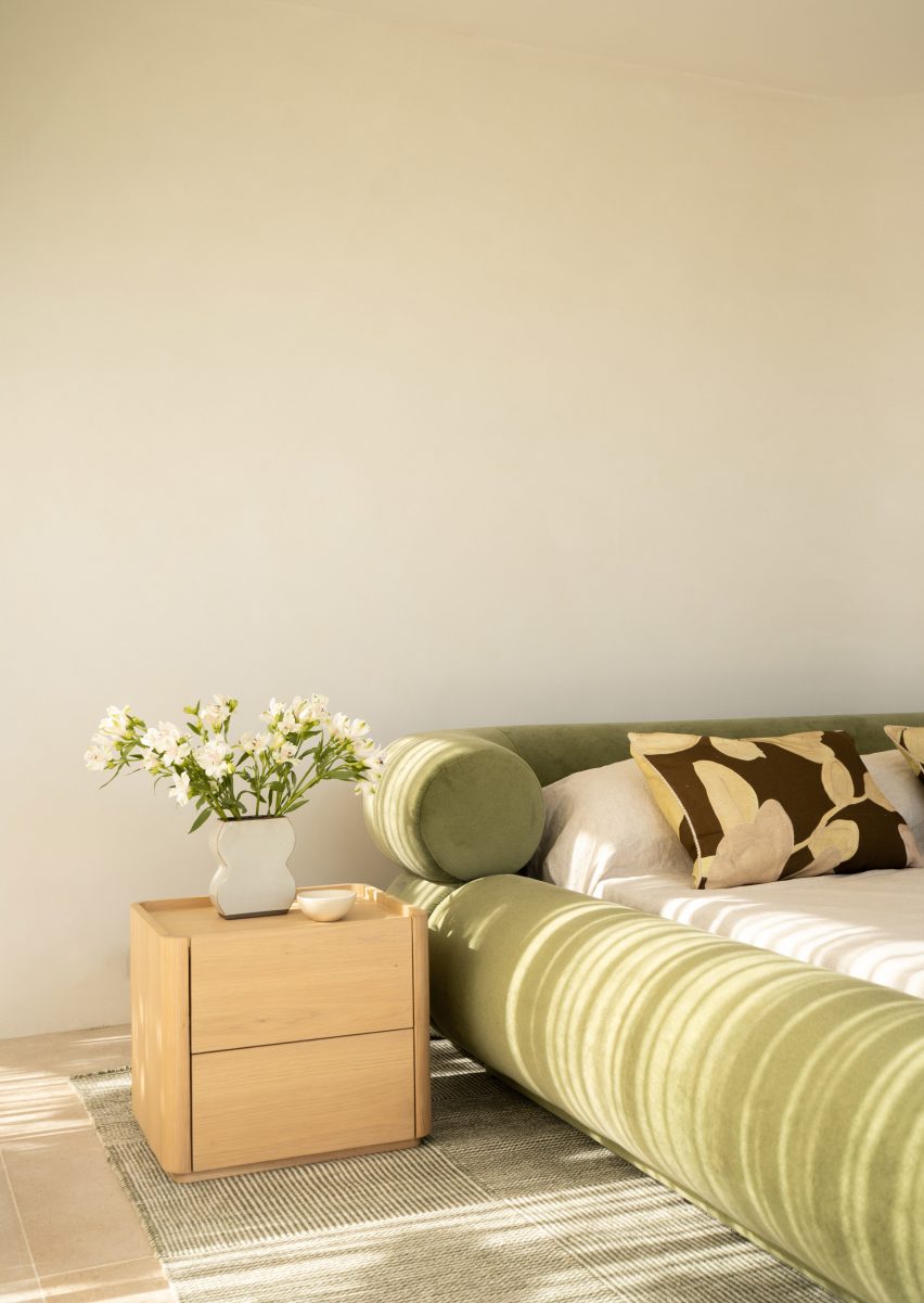 Restore bed by RJ Living