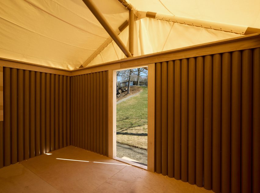 Paper Log House by Shigeru Ban at Philip Johnson's Glass House