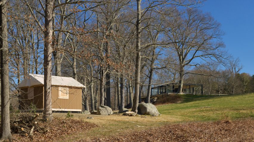 Paper Log House by Shigeru Ban at Philip Johnson's Glass House