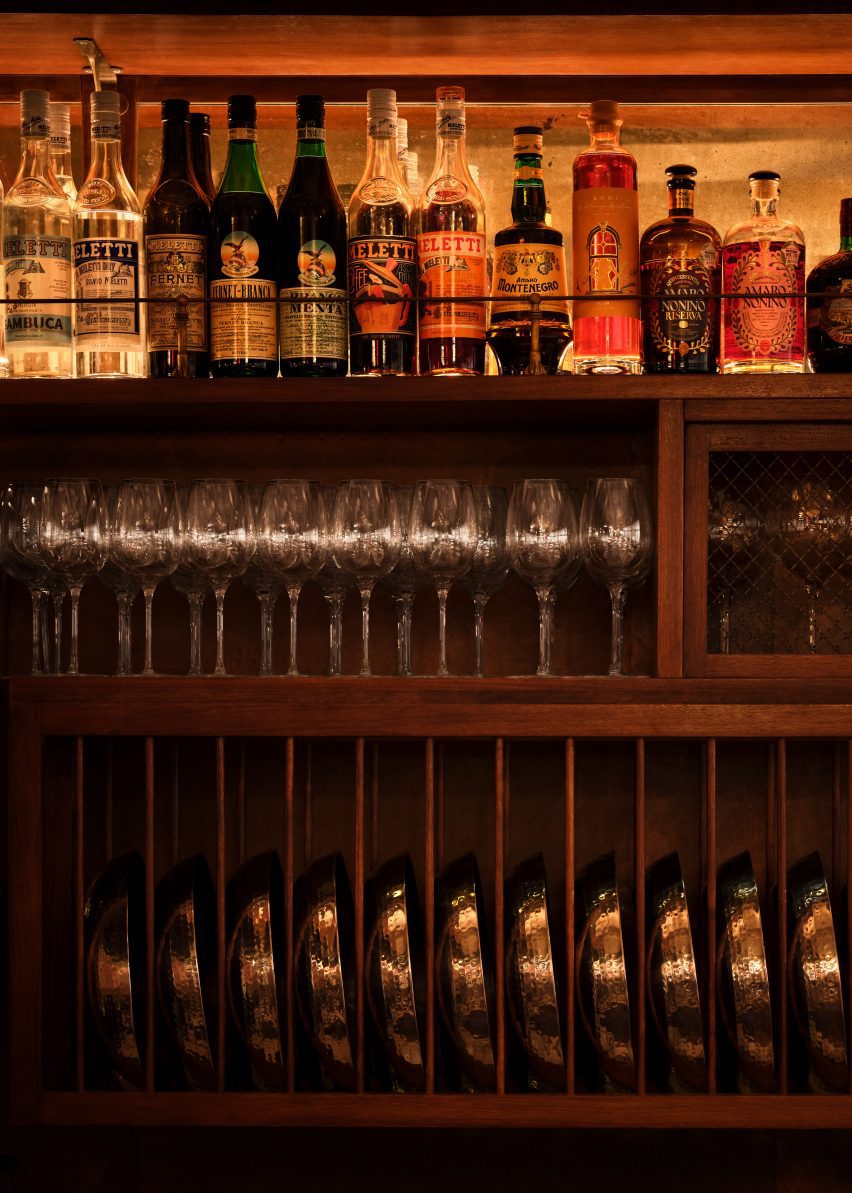 Smith & Mills restaurant by Woods Bagot