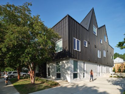 Spikey black house in North Carolina