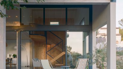 102let home in France by Barrault Pressacco