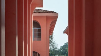 Pink Baia Villas in India by Jugal Mistri Architects