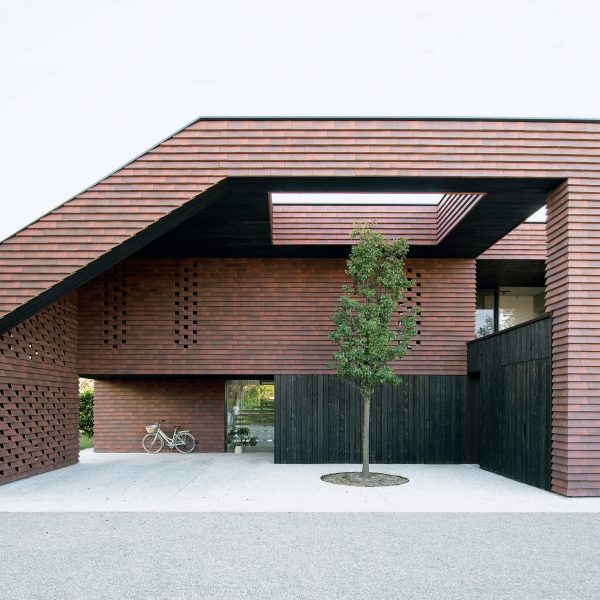 Frame house by OFIS Arhitekti