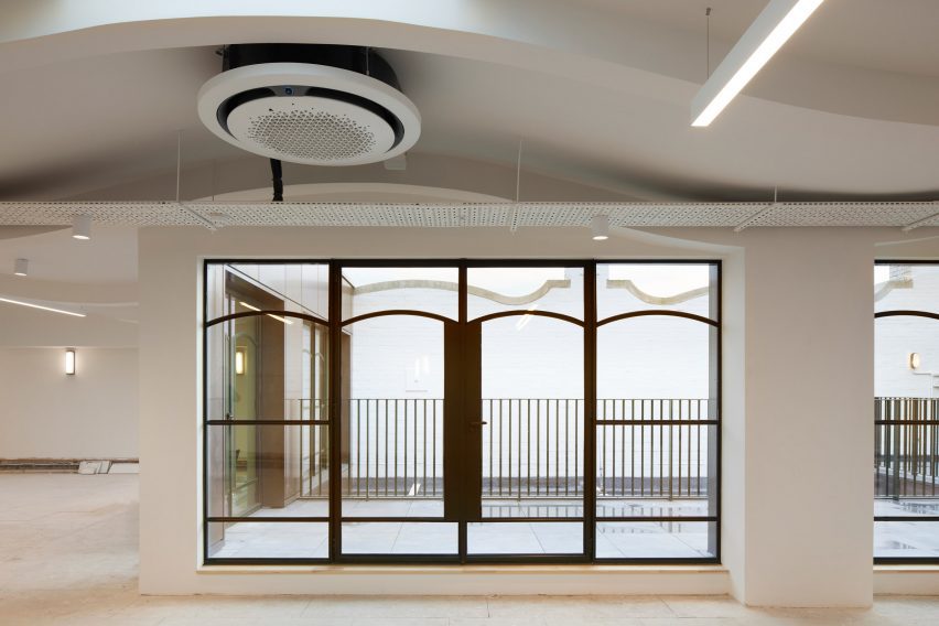 Voysey House by dMFK Architects and Dorrington