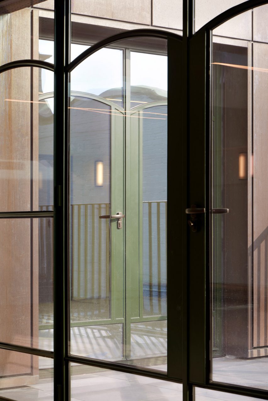 Voysey House by dMFK Architects and Dorrington