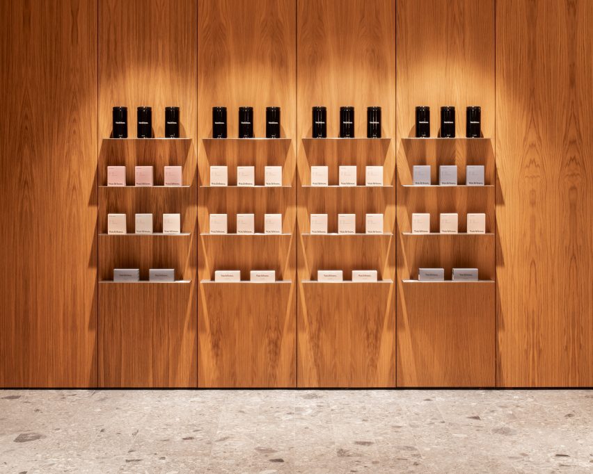 Watchhouse store by EBBA Architects