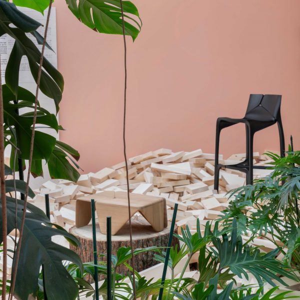 Seyun furniture by Zaha Hadid Design