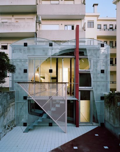 097 house in Portugal by Fala Atelier