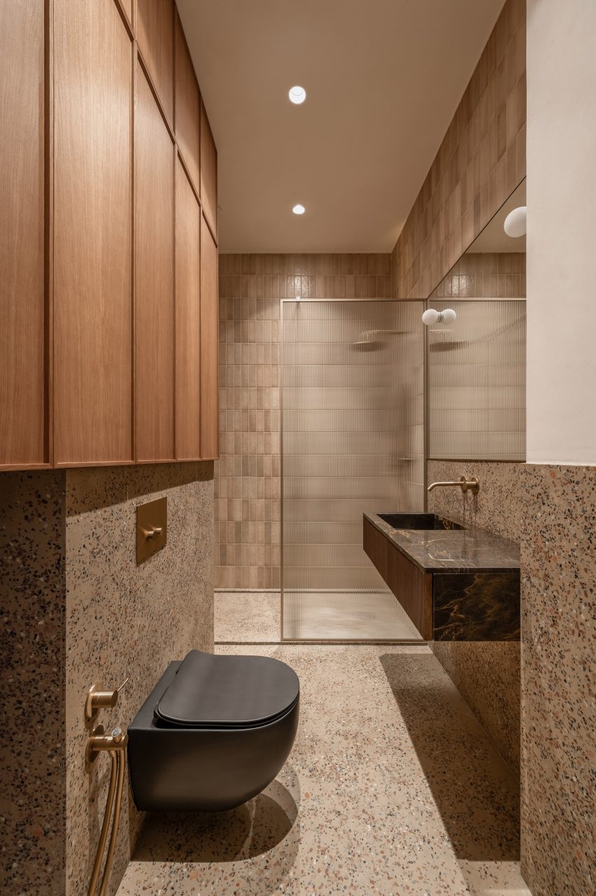 Bathroom in BH apartment in Kyiv