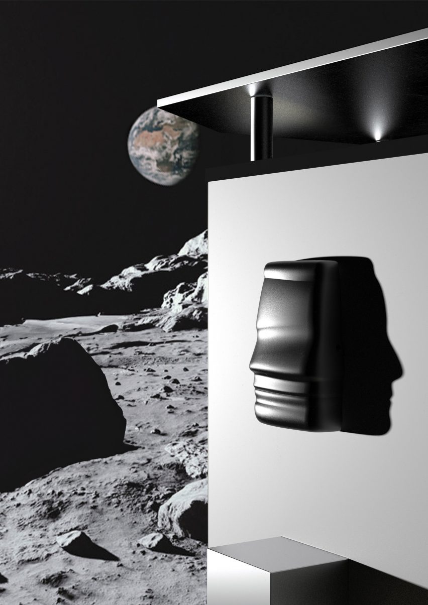 Data centre affixed to lunar lander