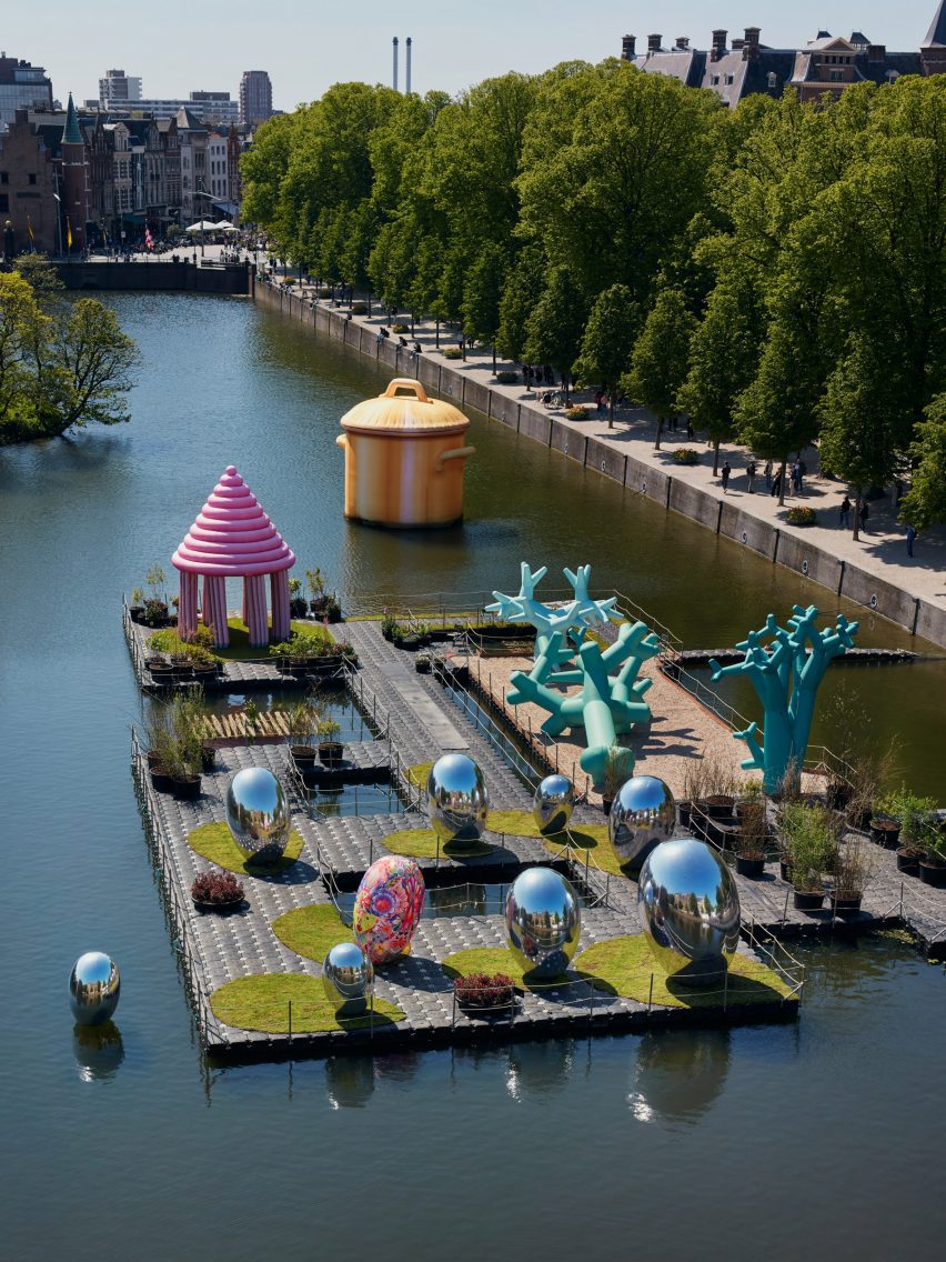 Inflatable sculptures at BlowUp Art The Hague