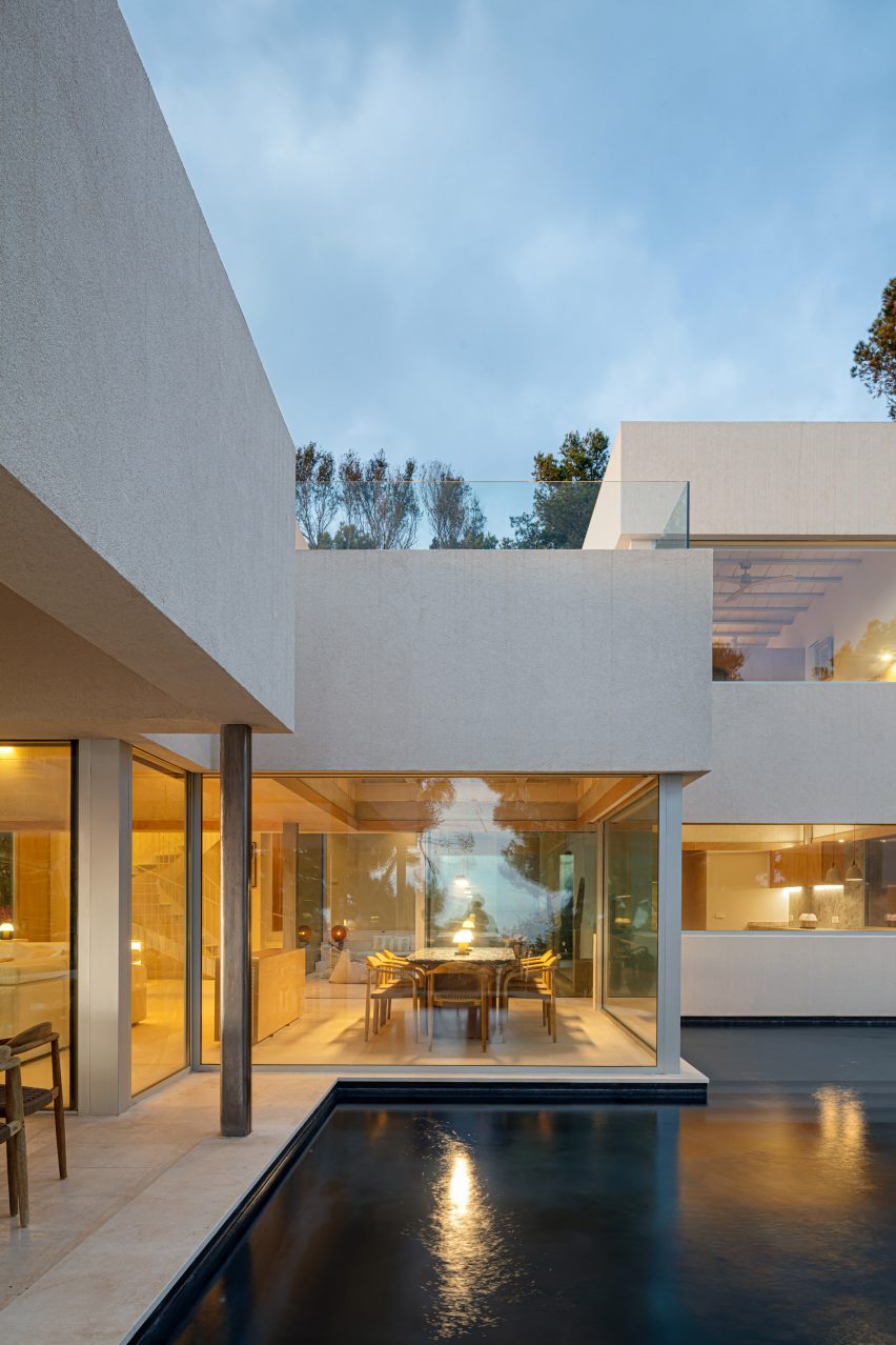 Bundle House by Nomo Studio