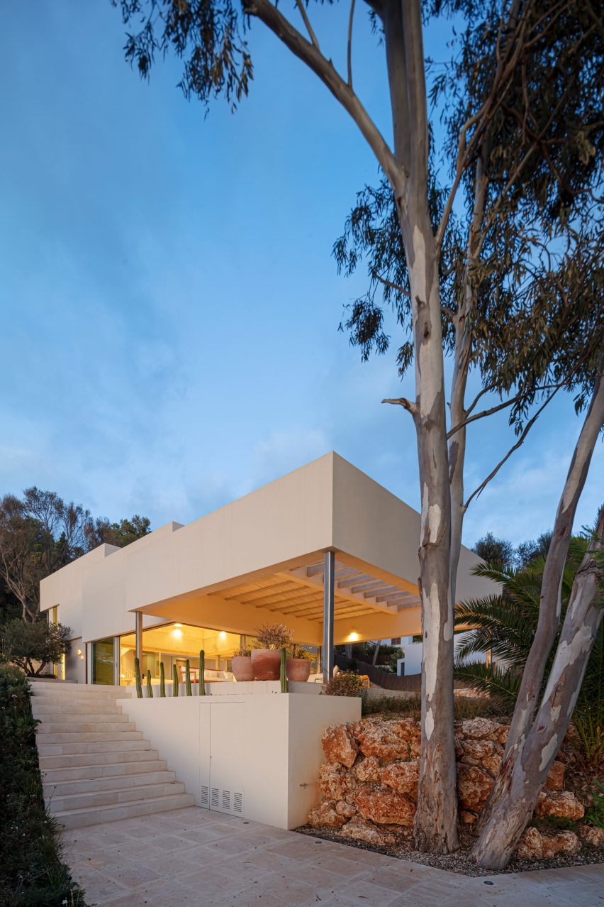 Bundle House by Nomo Studio