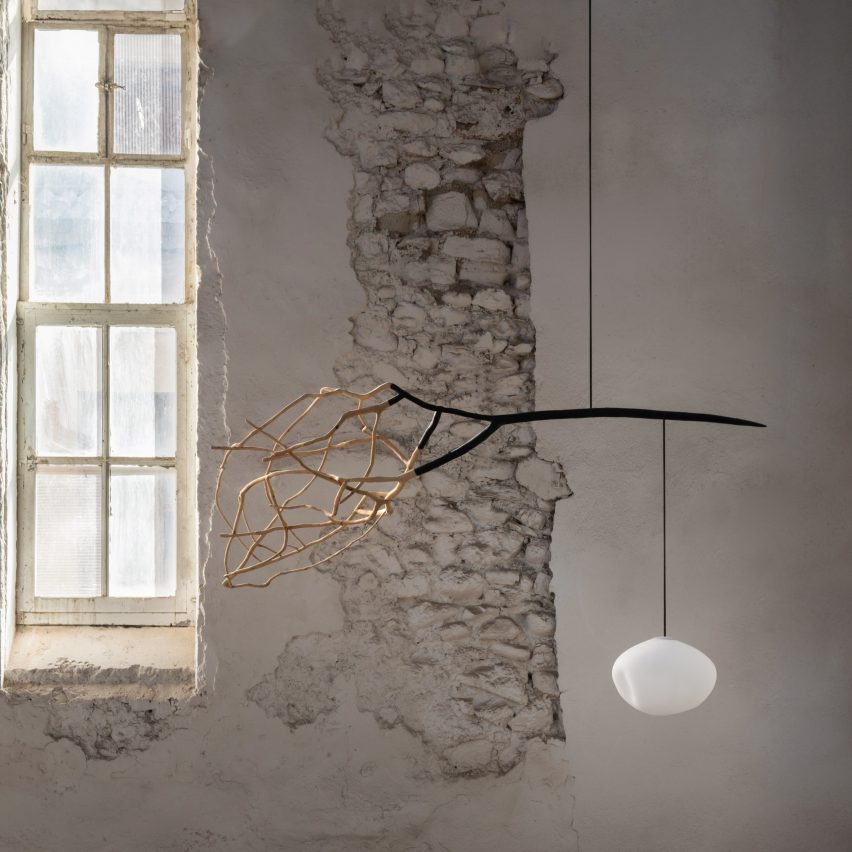 Icarus lighting sculpture by Jérôme Pereira for Galerie Philia