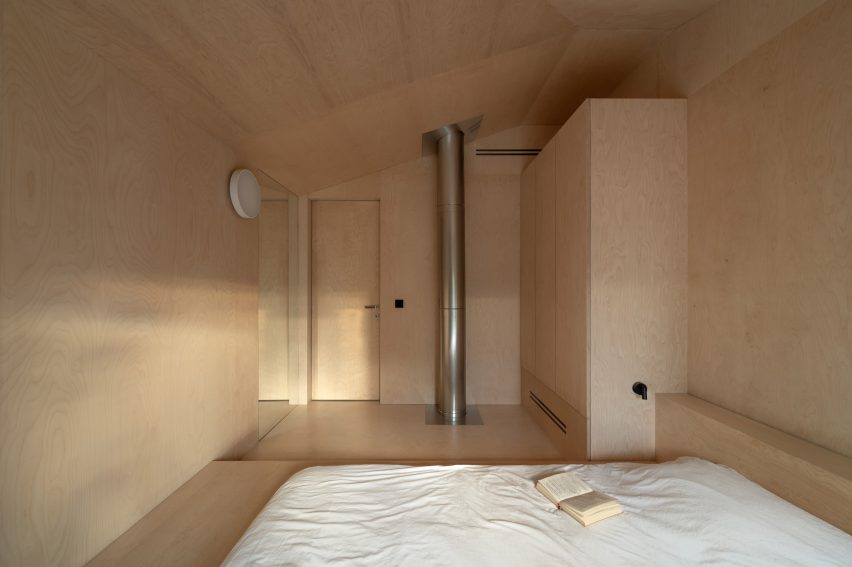 Dzen House by Shovk