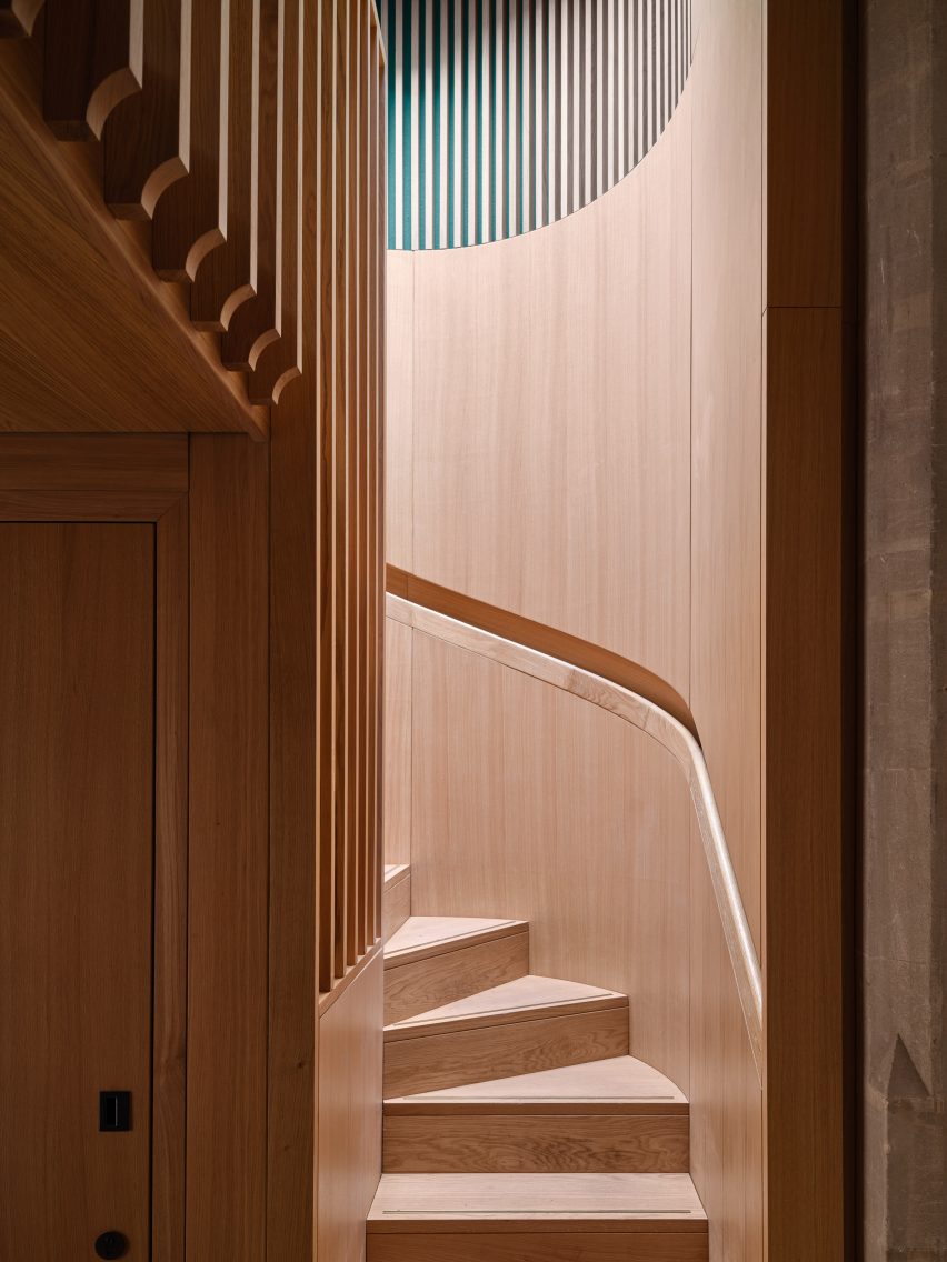 Exeter College Library by Nex and Donald Insall Associates