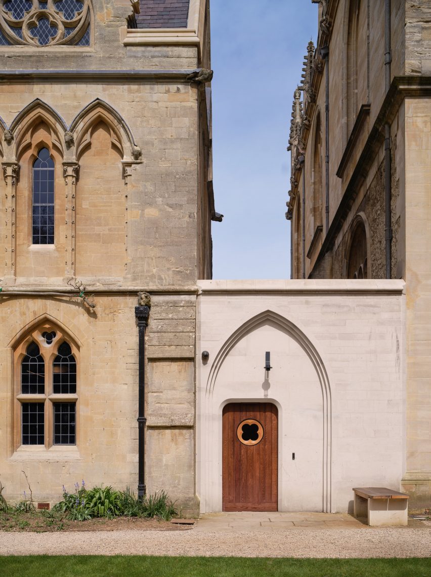 Exeter College Library by Nex and Donald Insall Associates