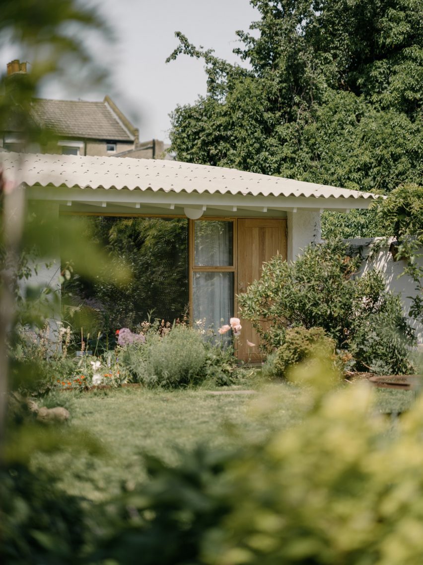 Gardenhide Studio by Commonbond Architects