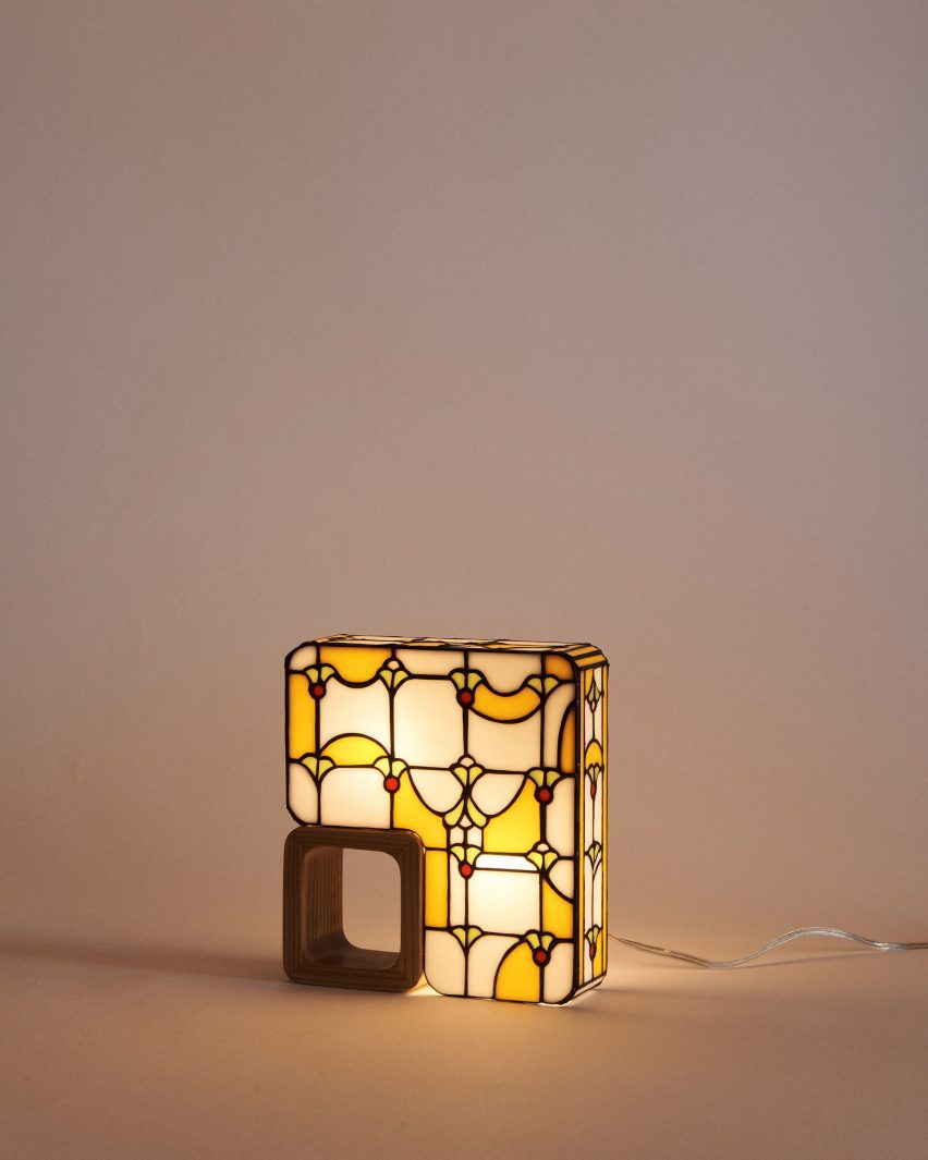 Stained glass lamp