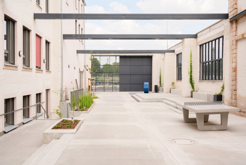 Integrative Family Centre by Alexander Poetzsch Architekturen