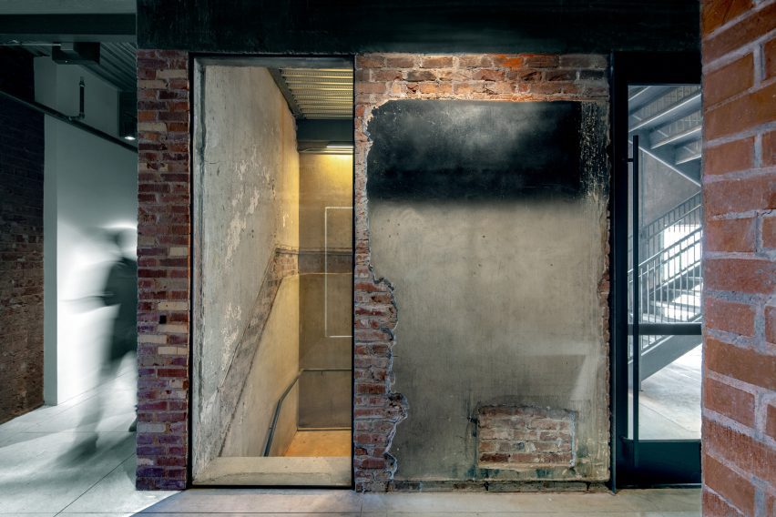 Brick wall materials