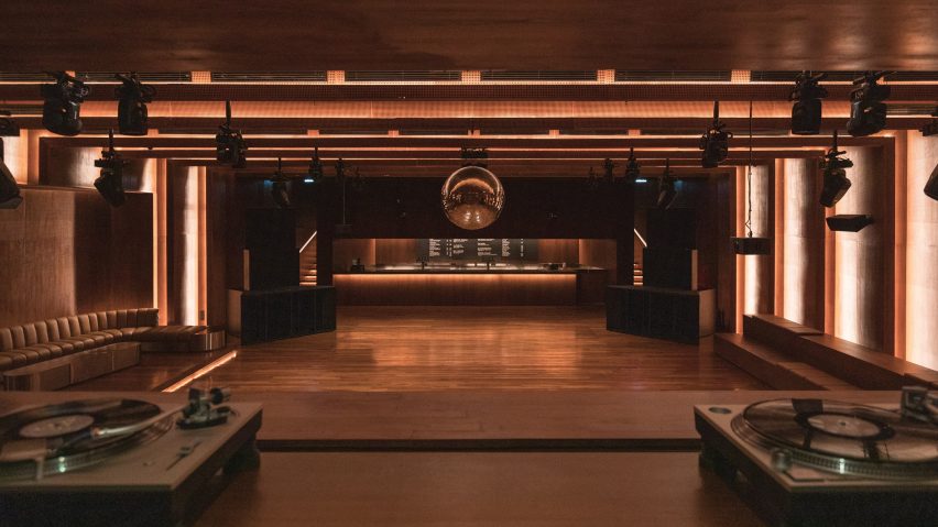 Klymax nightclub by OMA